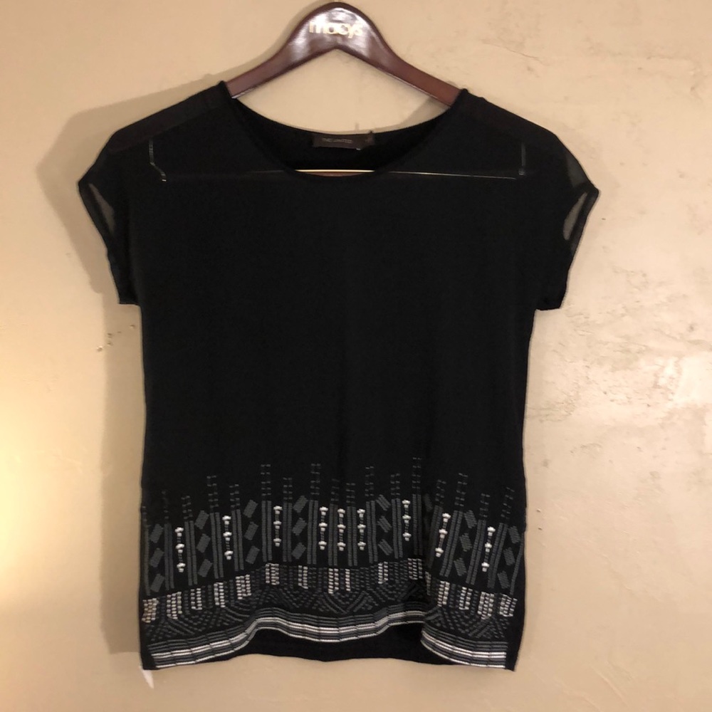Limited shirt with threaded design